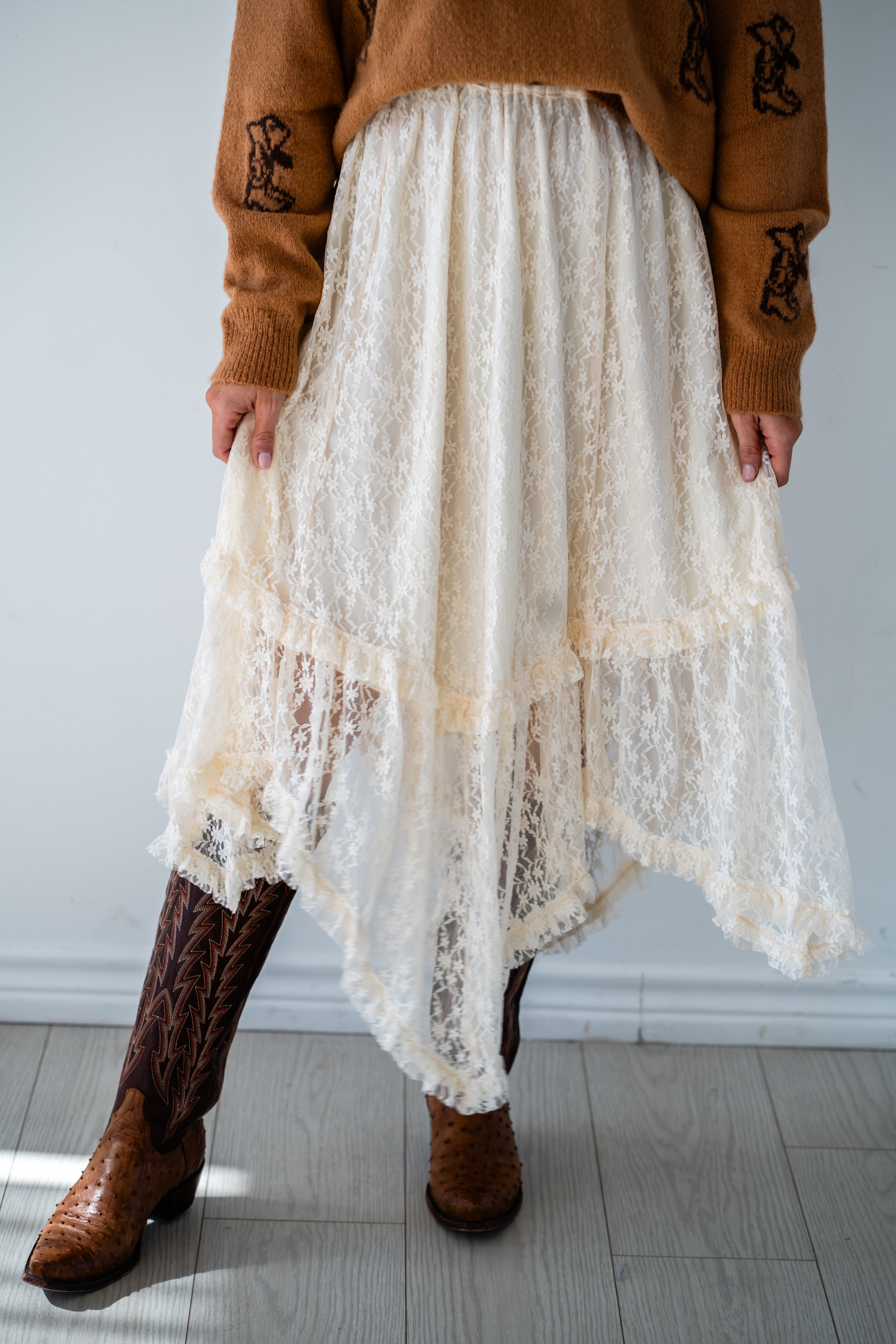 The Wild Honey Lace Midi Skirt – Wild Honey Mercantile